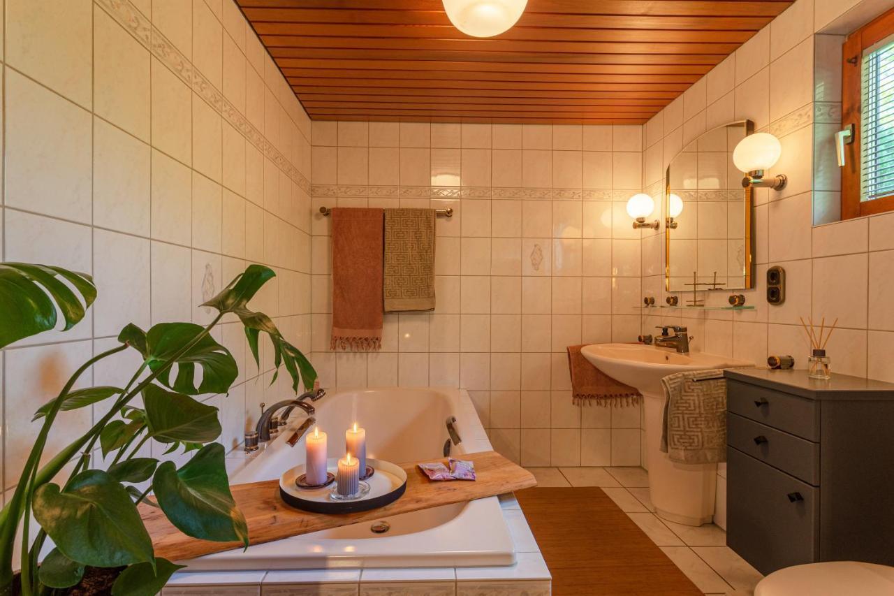 Blockhaus Eifelsteig W/ Kamin Garten & Feuerstelle Berndorf  Eksteriør billede