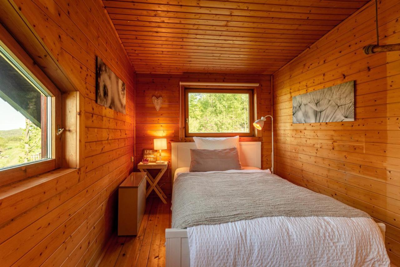 Blockhaus Eifelsteig W/ Kamin Garten & Feuerstelle Berndorf  Eksteriør billede