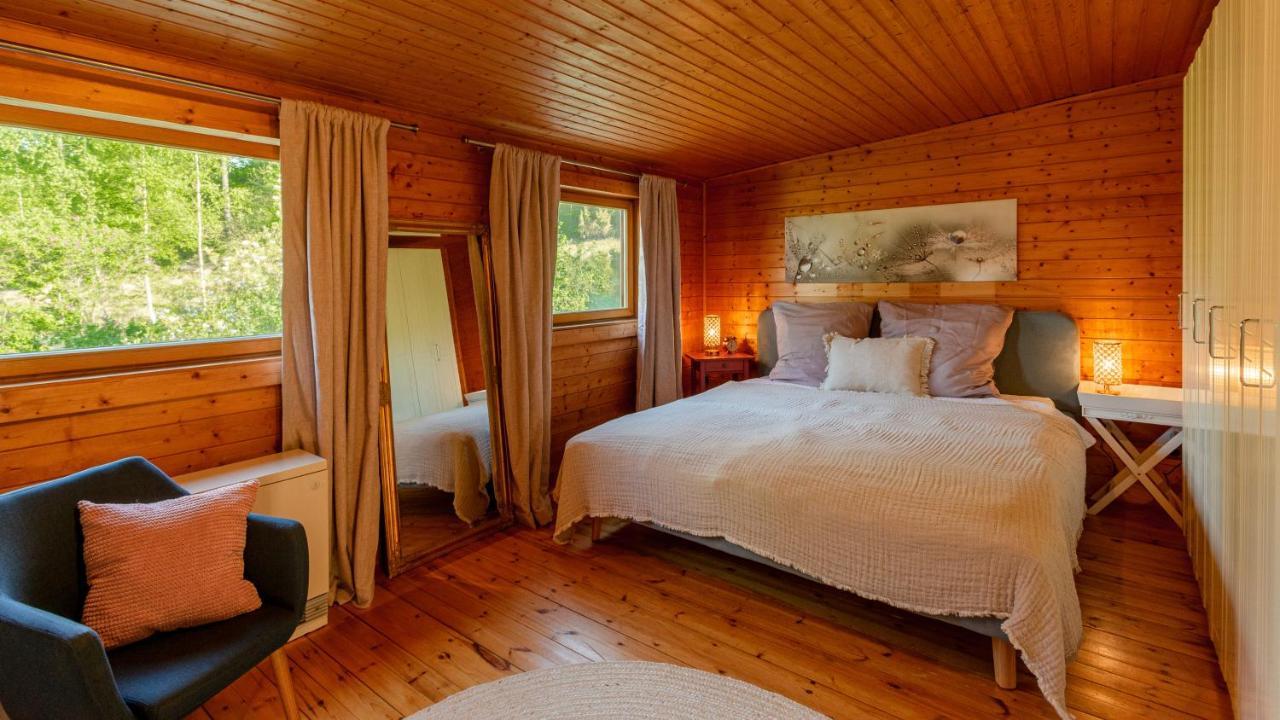 Blockhaus Eifelsteig W/ Kamin Garten & Feuerstelle Berndorf  Eksteriør billede